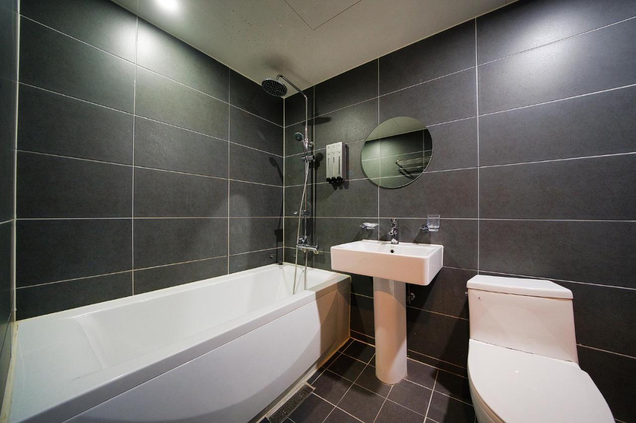 Suwon Dono1796 Hotel Екстериор снимка